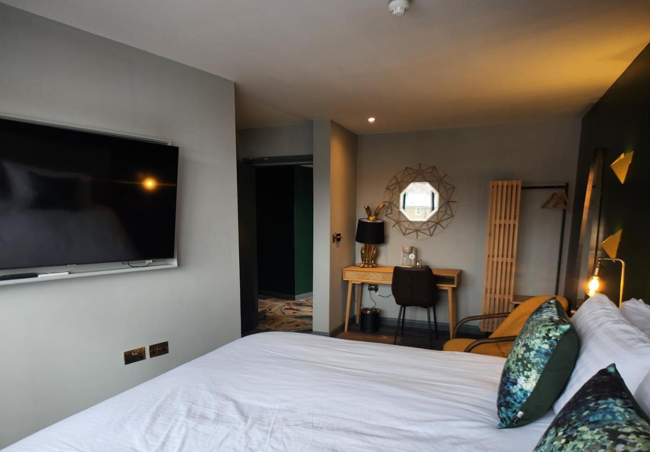 Pinnacle Suites Hotel Cowes  Eksteriør bilde