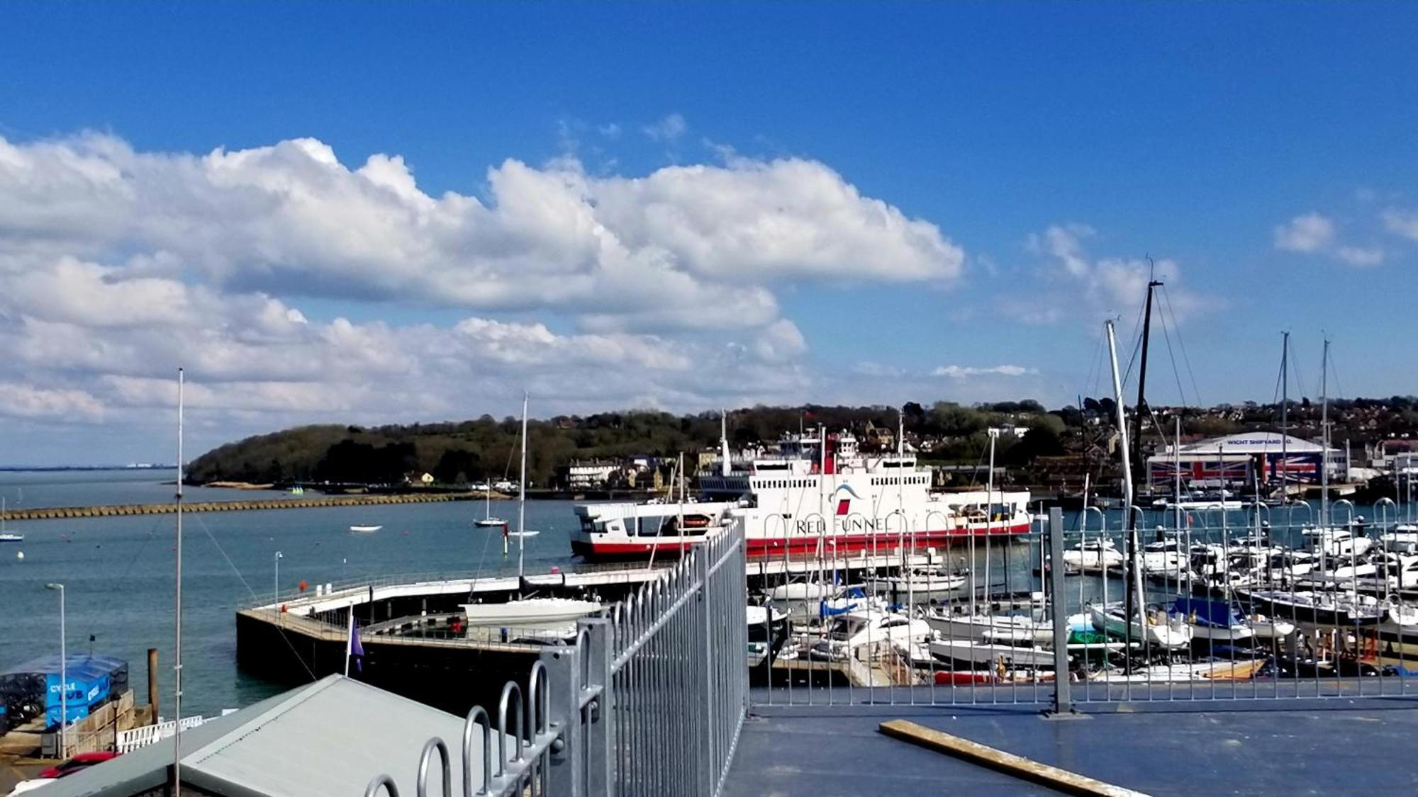 Pinnacle Suites Hotel Cowes  Eksteriør bilde