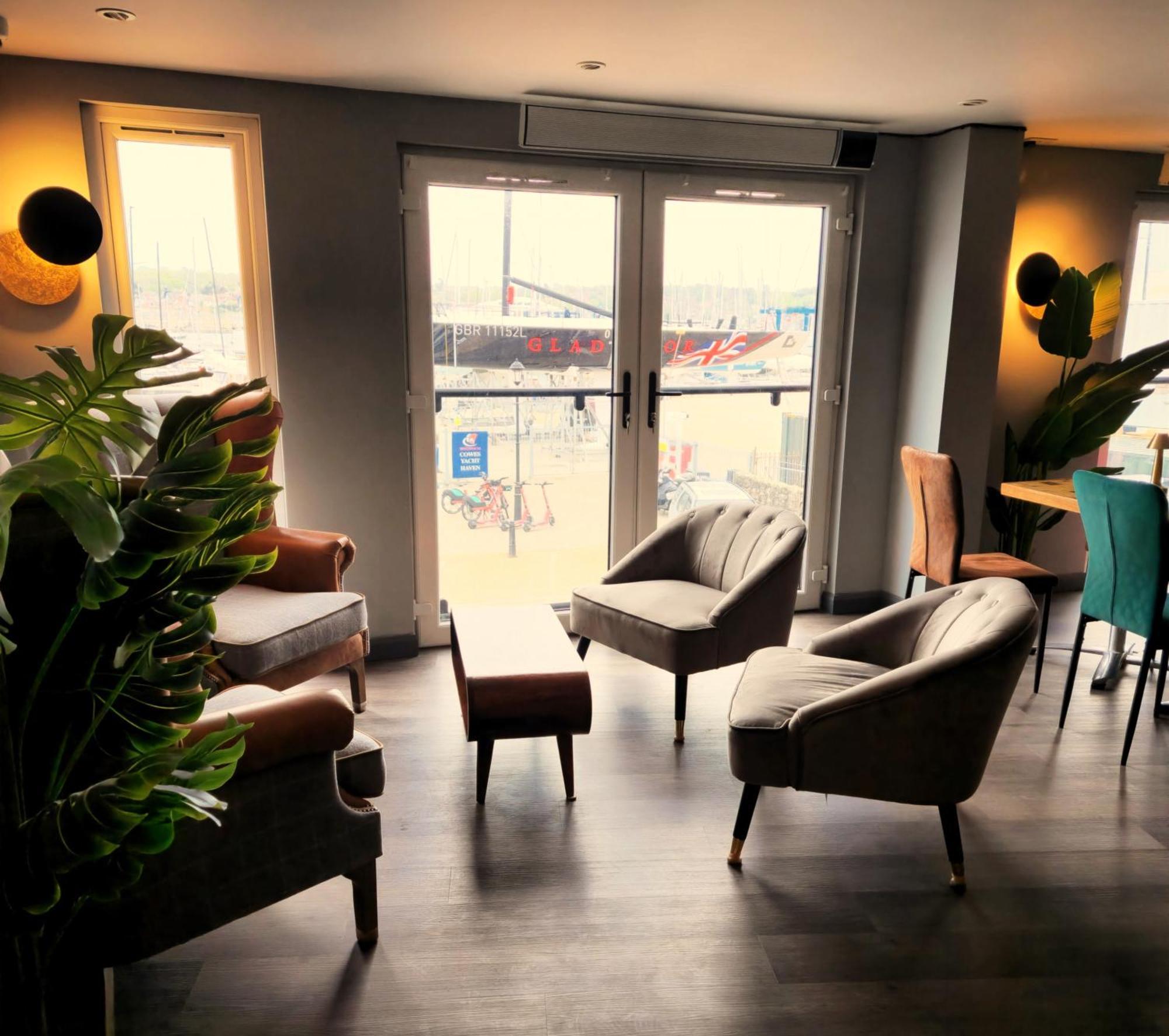 Pinnacle Suites Hotel Cowes  Eksteriør bilde